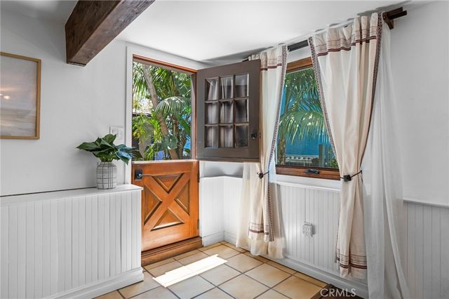 918 3rd Street, Hermosa Beach, CA 90254