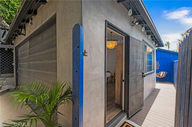 918 3rd Street, Hermosa Beach, CA 90254