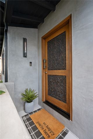 918 3rd Street, Hermosa Beach, CA 90254