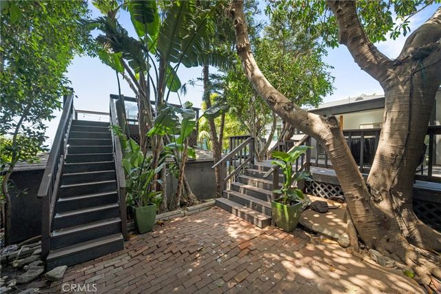 918 3rd Street, Hermosa Beach, CA 90254