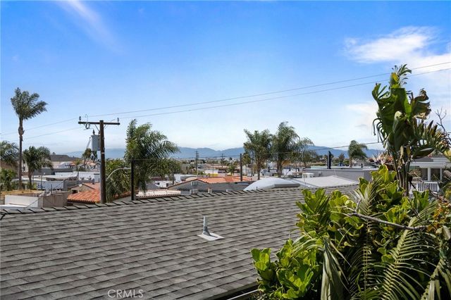 918 3rd Street, Hermosa Beach, CA 90254