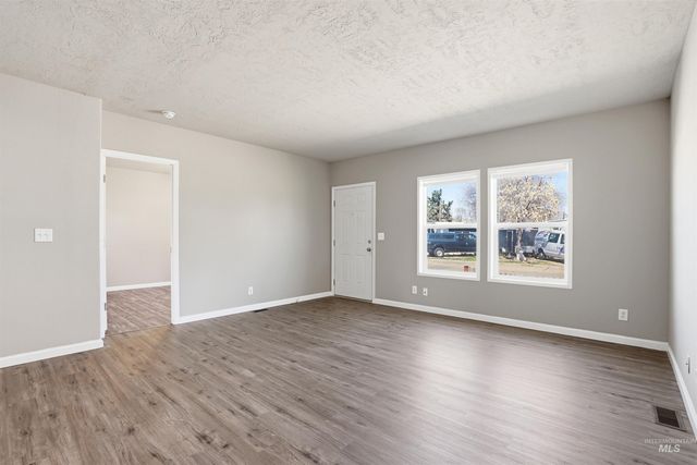 352 & 374 E E Idaho St, Middleton, ID 83644