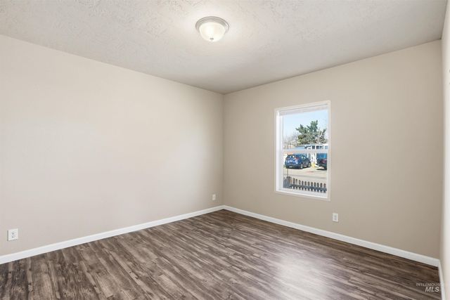 352 & 374 E E Idaho St, Middleton, ID 83644