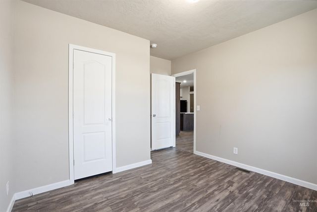 352 & 374 E E Idaho St, Middleton, ID 83644