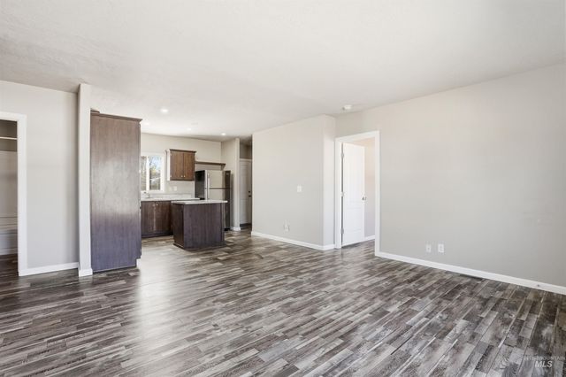 352 & 374 E E Idaho St, Middleton, ID 83644