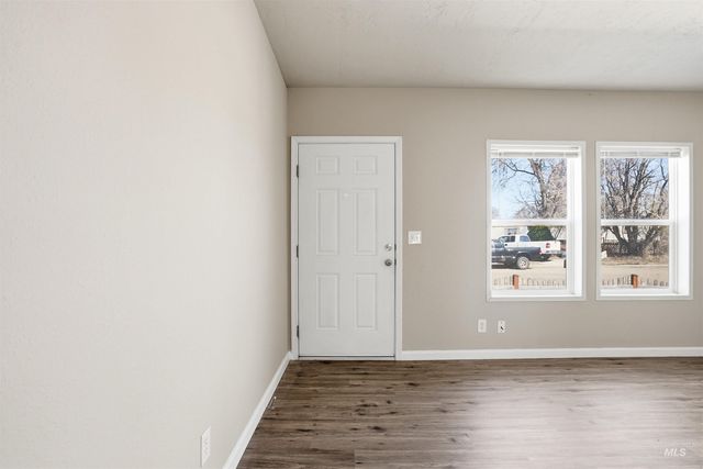 352 & 374 E E Idaho St, Middleton, ID 83644