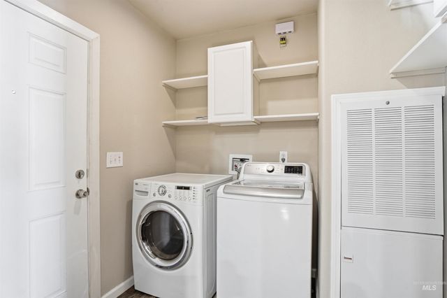 352 & 374 E E Idaho St, Middleton, ID 83644