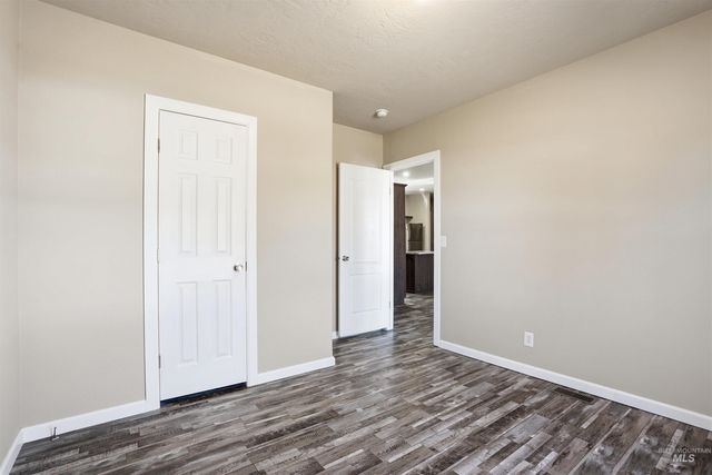 352 & 374 E E Idaho St, Middleton, ID 83644