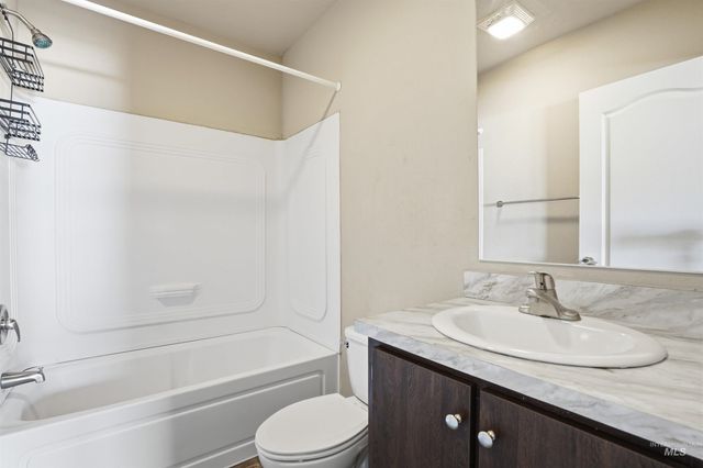 352 & 374 E E Idaho St, Middleton, ID 83644