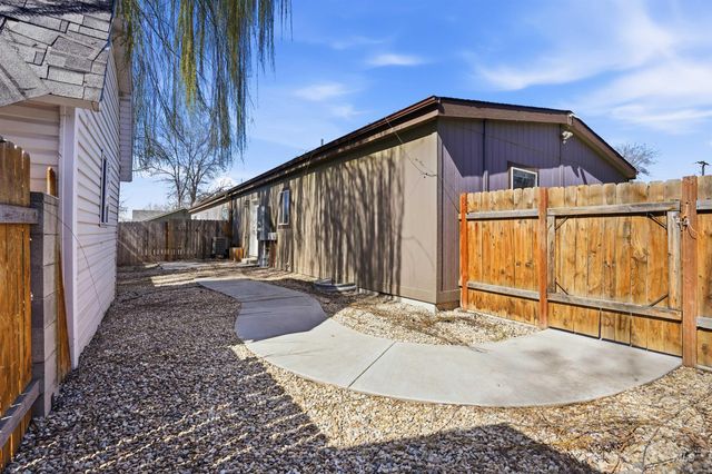 352 & 374 E E Idaho St, Middleton, ID 83644