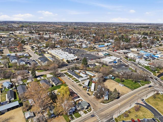 352 & 374 E E Idaho St, Middleton, ID 83644