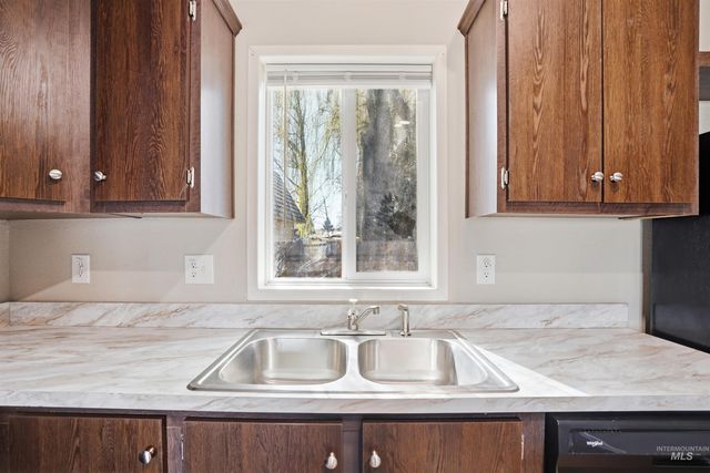 352 & 374 E E Idaho St, Middleton, ID 83644