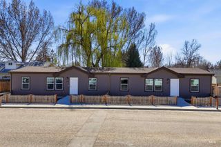 352 & 374 E E Idaho St, Middleton, ID 83644