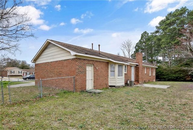 5904 Lake Terrace Court, Fayetteville, NC 28304