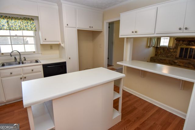 109 Pine Avenue SW, Griffin, GA 30224