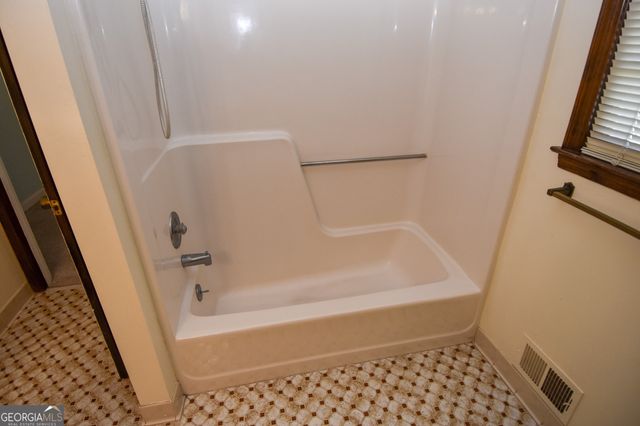 109 Pine Avenue SW, Griffin, GA 30224