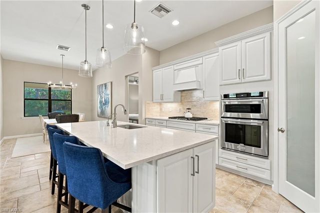 9440 Whooping Crane WAY, Naples, FL 34120