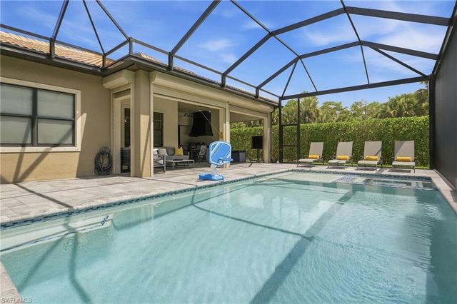 9440 Whooping Crane WAY, Naples, FL 34120