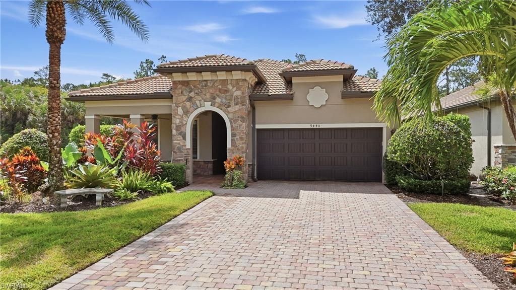 9440 Whooping Crane WAY, Naples, FL 34120