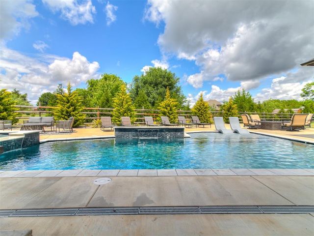 8225 SW 109th Terrace, Oklahoma City, OK 73173