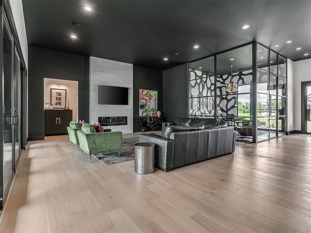 8225 SW 109th Terrace, Oklahoma City, OK 73173