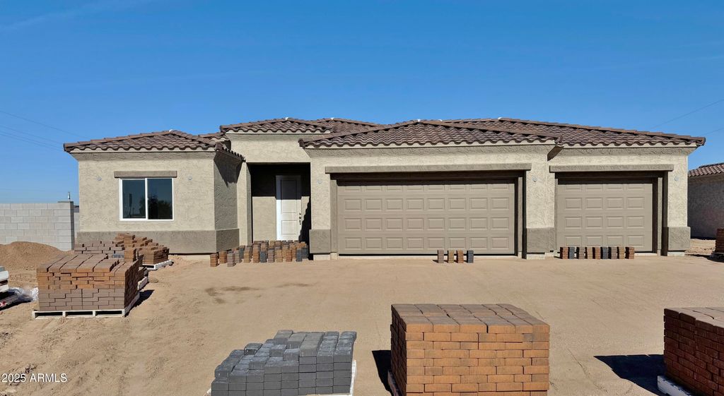 3610 N KIOHA Drive, Eloy, AZ 85131