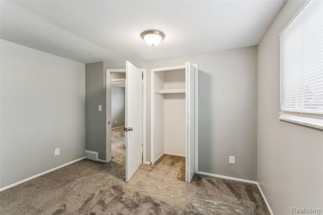 3140 Van Zandt Road, Waterford, MI 48329