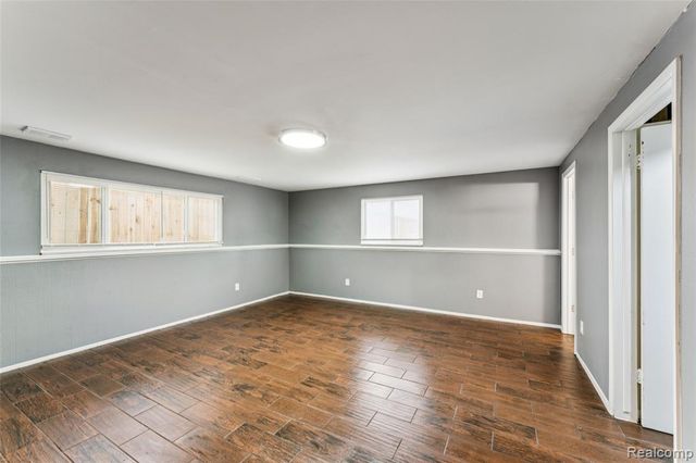 3140 Van Zandt Road, Waterford, MI 48329