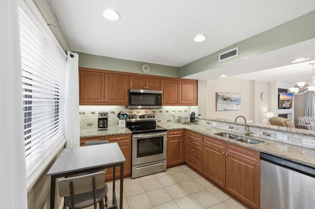 151 Wetherby Way Apt 13B, Myrtle Beach, SC 29572