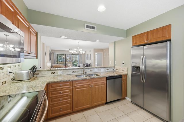 151 Wetherby Way Apt 13B, Myrtle Beach, SC 29572