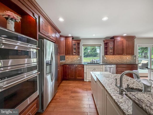 1168 TEMPLE DR, Yardley, PA 19067