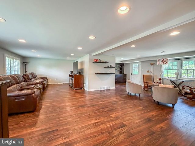 1168 TEMPLE DR, Yardley, PA 19067
