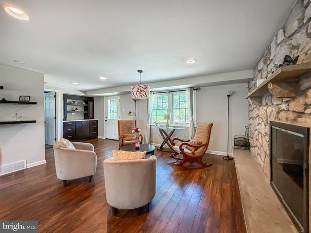 1168 TEMPLE DR, Yardley, PA 19067