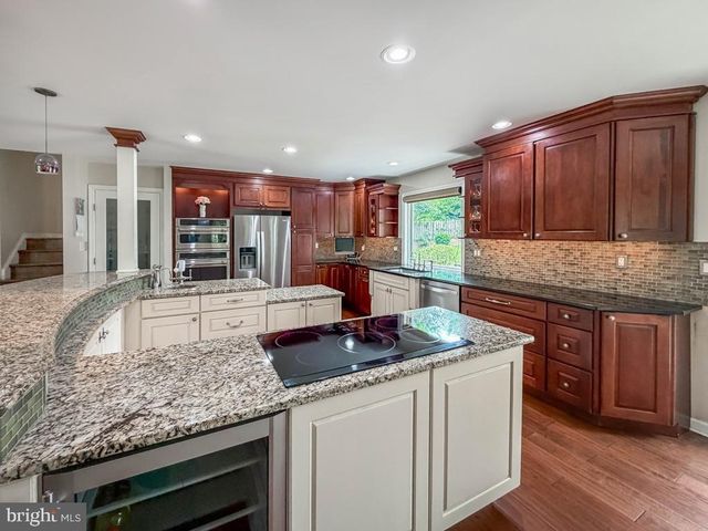 1168 TEMPLE DR, Yardley, PA 19067