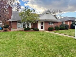 702 35th Street NW, Canton, OH 44709