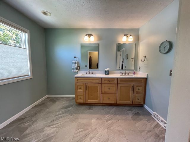4081 Sacramento Boulevard, Medina, OH 44256