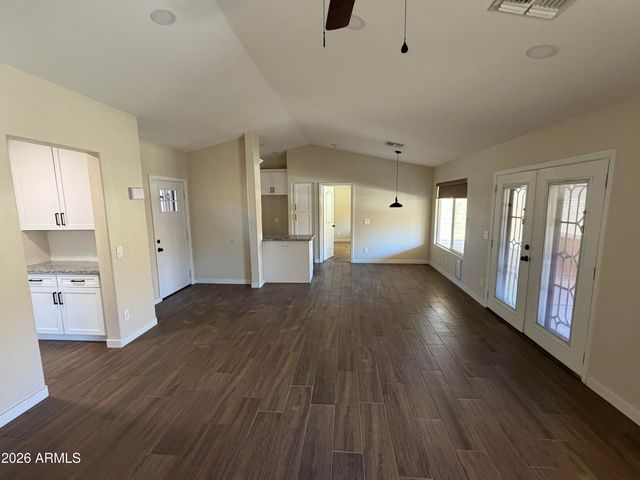 11303 W LAWRENCE Lane, Peoria, AZ 85345