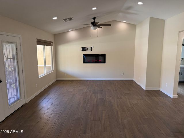 11303 W LAWRENCE Lane, Peoria, AZ 85345