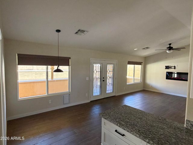 11303 W LAWRENCE Lane, Peoria, AZ 85345