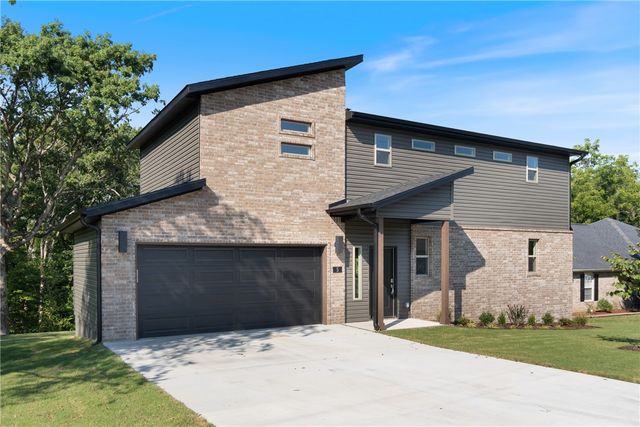 5 Hebrides Lane, Bella Vista, AR 72715