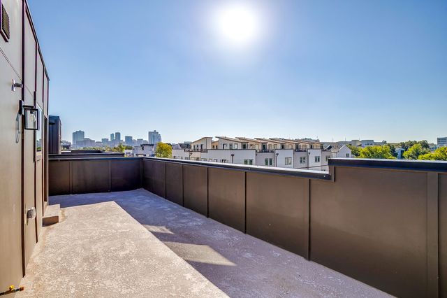 2820 Weisenberger Street 110, Fort Worth, TX 76107