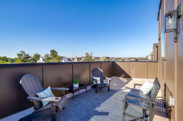 2820 Weisenberger Street 110, Fort Worth, TX 76107