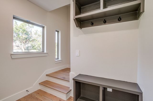 2820 Weisenberger Street 110, Fort Worth, TX 76107