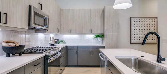 2929 Oak Lawn Avenue 621, Dallas, TX 75219