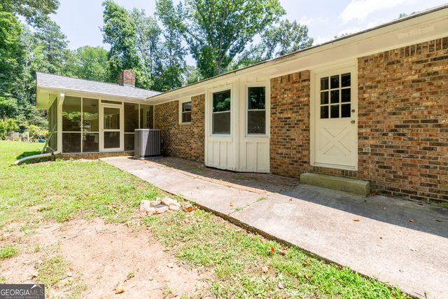 1976 Emerald Drive, Jonesboro, GA 30236