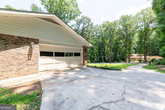 1976 Emerald Drive, Jonesboro, GA 30236