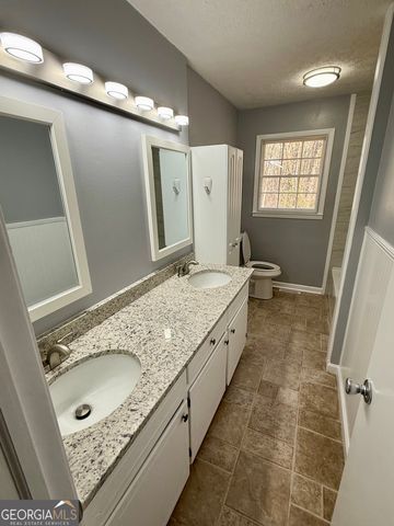 90 Hickory Lane, Lagrange, GA 30240