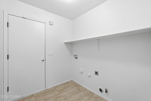10008 E Moonstruck Way, Tucson, AZ 85747