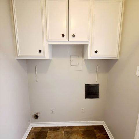 11352 QUAIL RUN Street, Dallas, TX 75238