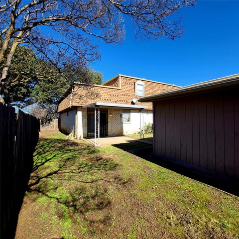 11352 QUAIL RUN Street, Dallas, TX 75238